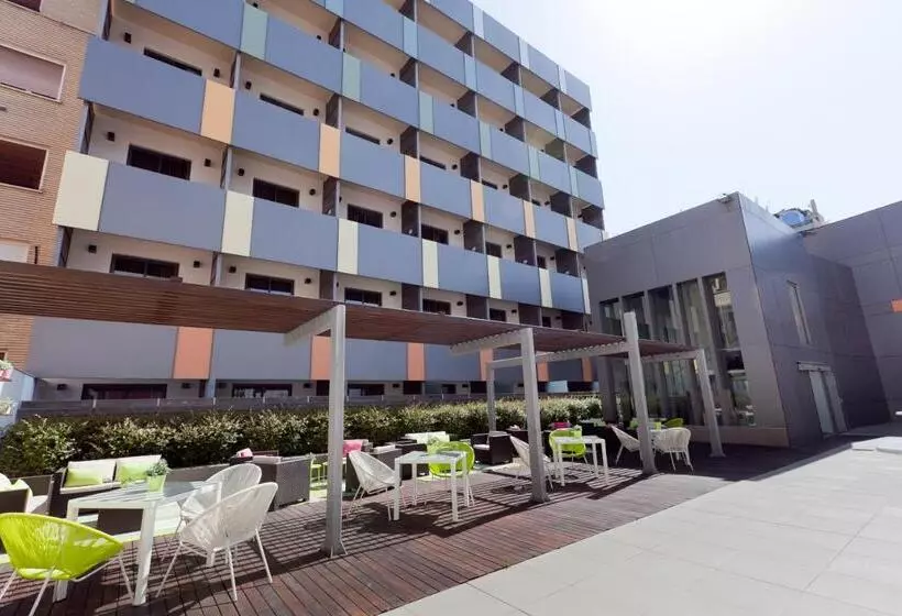 Отель Vincci Zaragoza Zentro