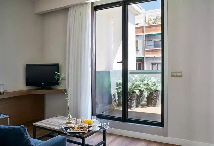 Отель Vincci Zaragoza Zentro