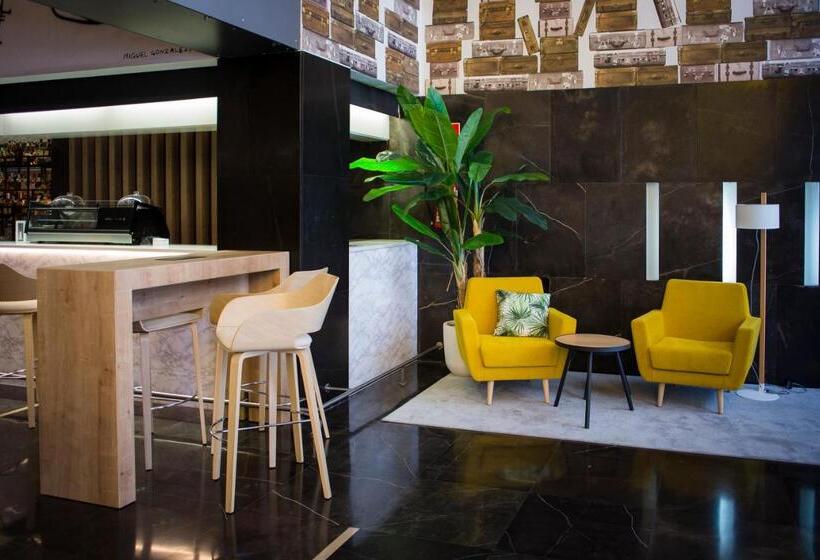 Отель Vincci Zaragoza Zentro