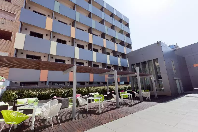 Отель Vincci Zaragoza Zentro