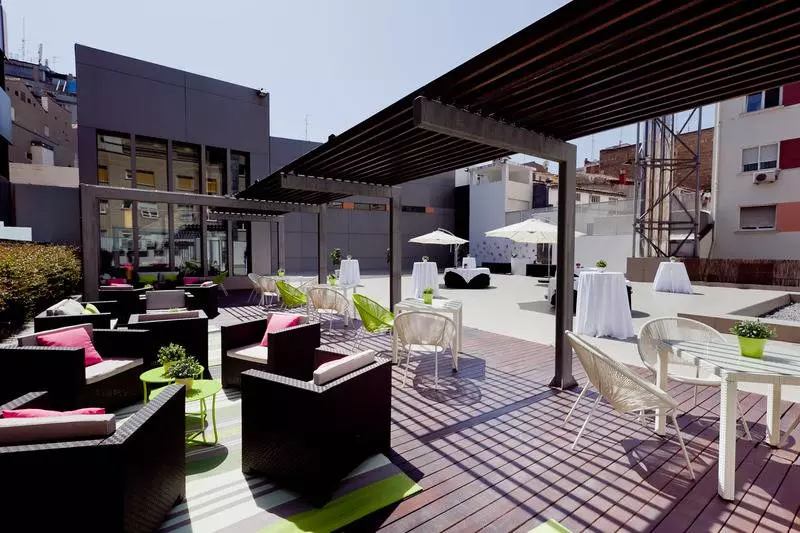 Отель Vincci Zaragoza Zentro