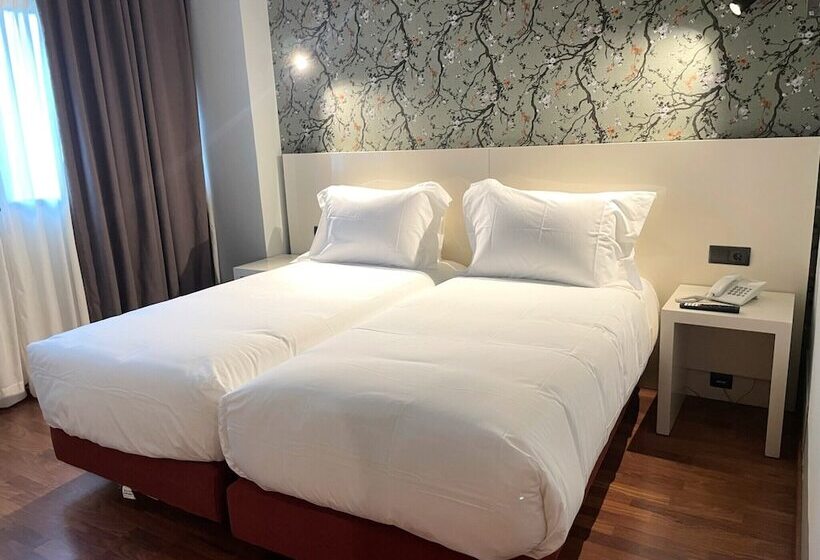 Hotel Apartamentos San Fermín Pamplona