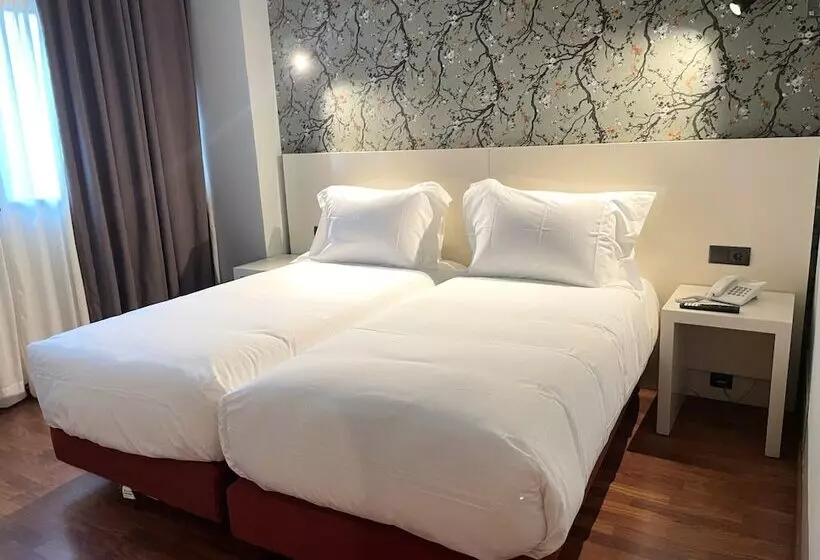 Hotel Apartamentos San Fermín Pamplona