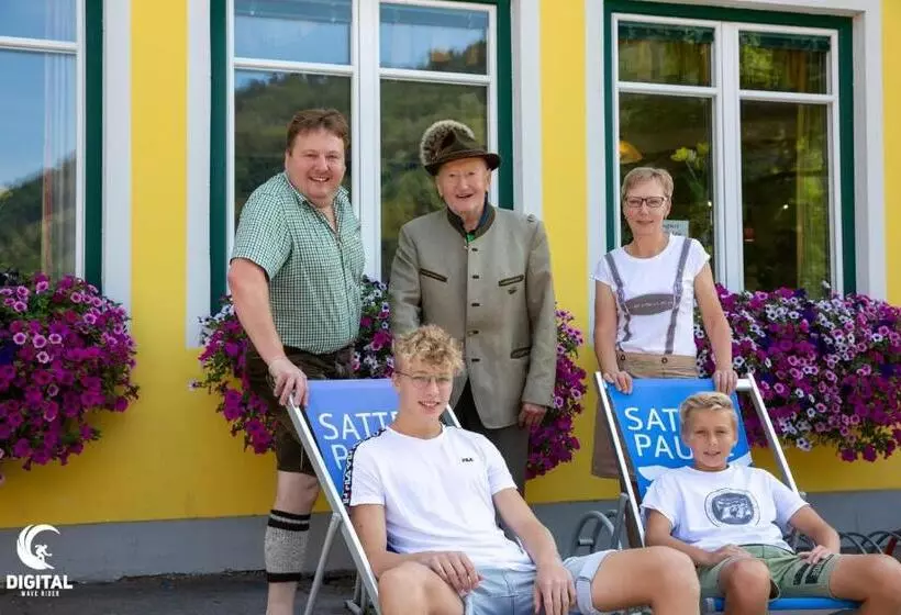 ユースホステル Fischgasthof Aumüller