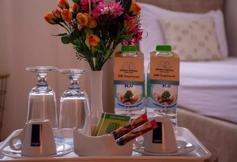 Hotelli Effect Saint Mina