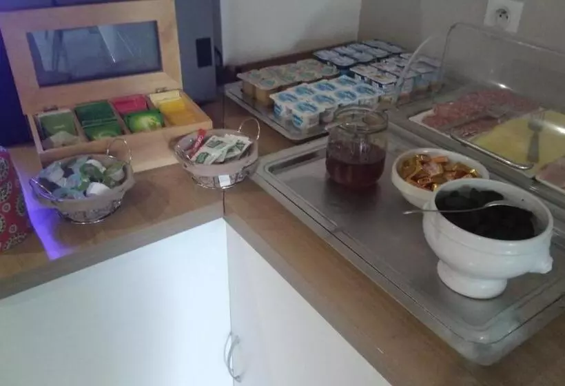 Hotelli Les Flots Bleus