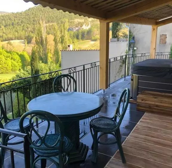 Hotelli L'oustau De La Font