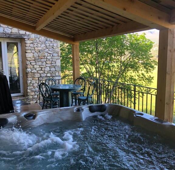 Отель L'oustau De La Font