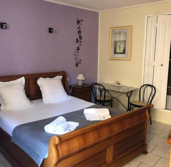 호텔 L'oustau De La Font