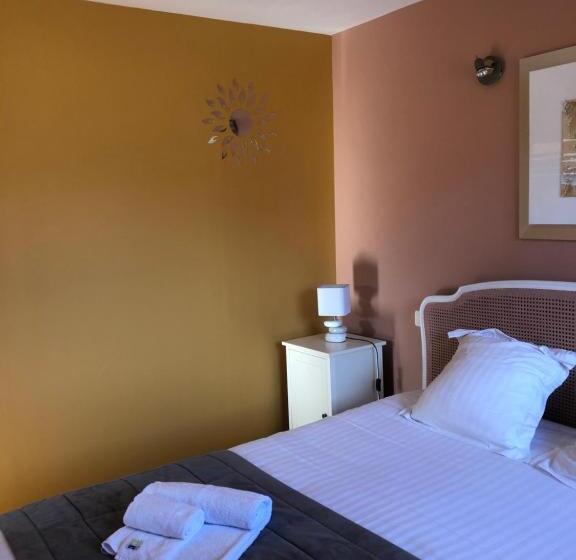 호텔 L'oustau De La Font