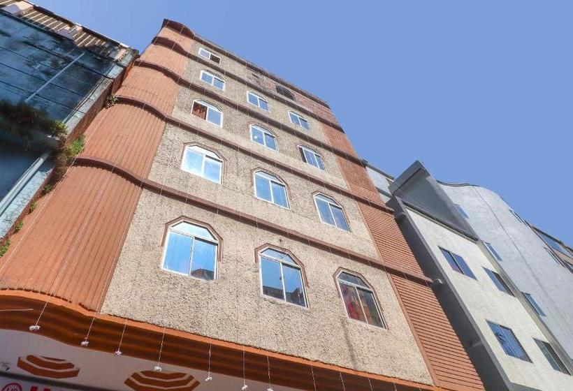 בית מלון כפרי Oyo 4710 Priya Palace