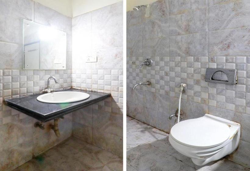 בית מלון כפרי Oyo 4710 Priya Palace