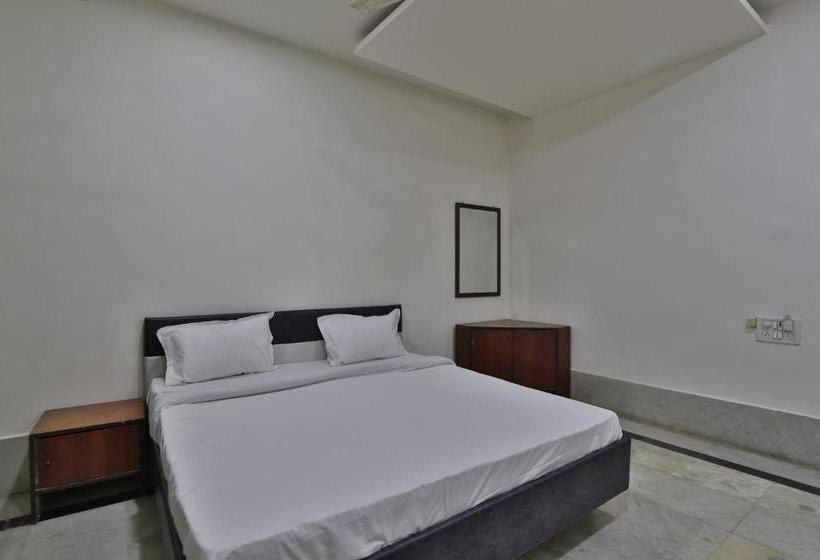 Hotel Spot On 39918  Pakas