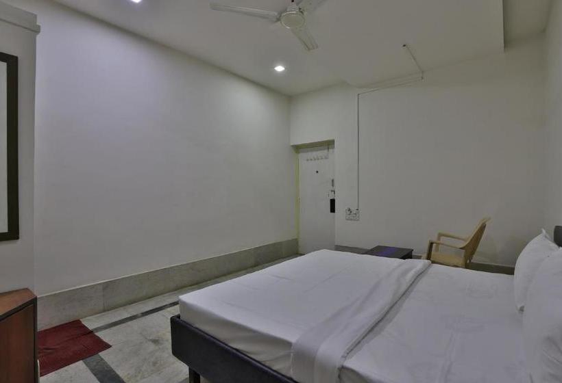 Hotel Spot On 39918  Pakas