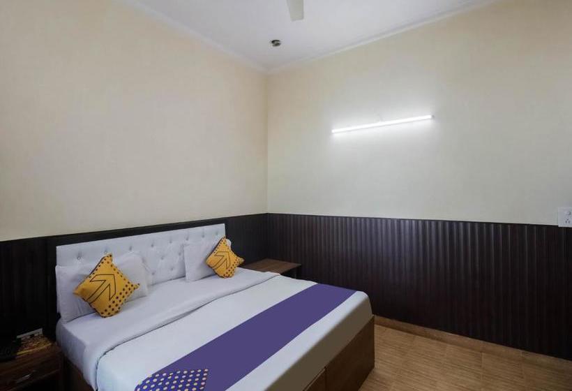 Hotel Spot On 73921 Surya Inn