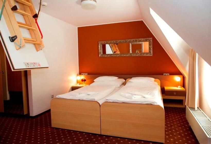 호텔 Zamek Berchtold