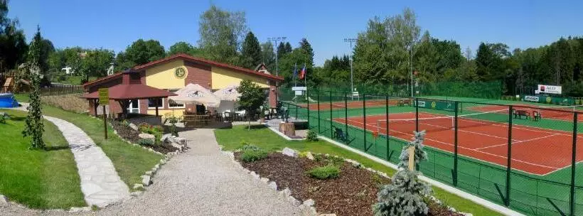 Hotelli Zamek Berchtold