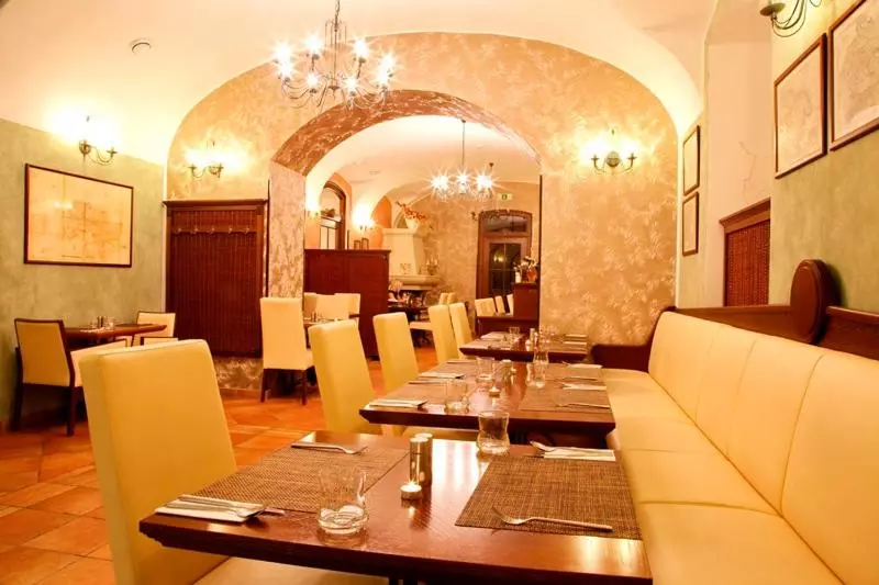 Hotelli Zamek Berchtold