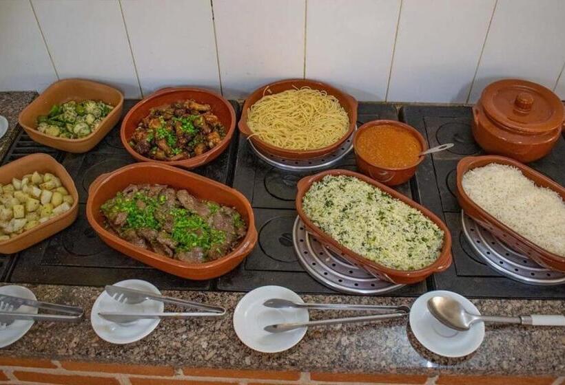 펜션 Pousada Vale Do Ouro Verde