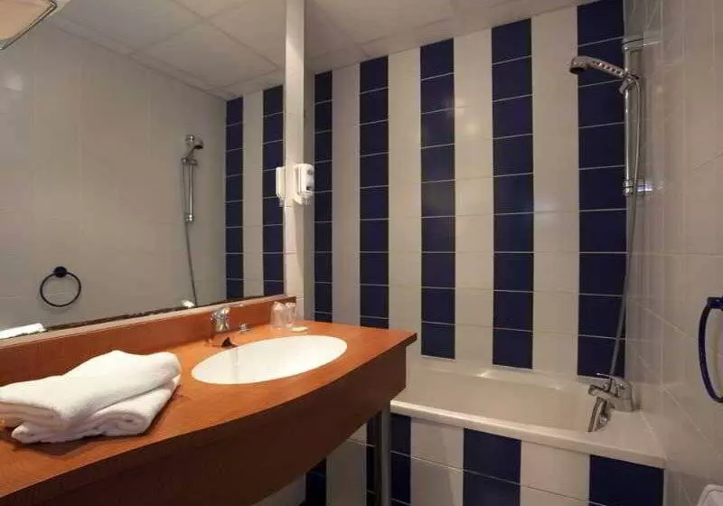 Brit Hotel Saint Malo – Le Transat