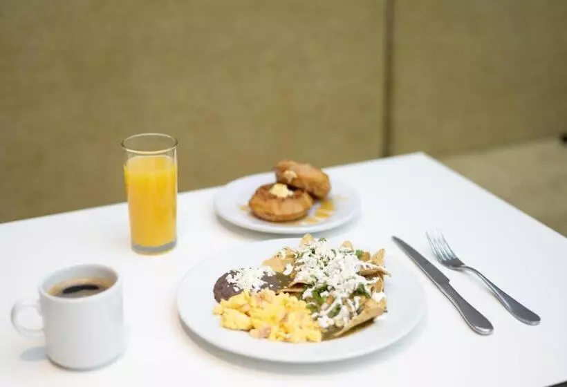 هتل City Express Suites By Marriott Ciudad De México Anzures