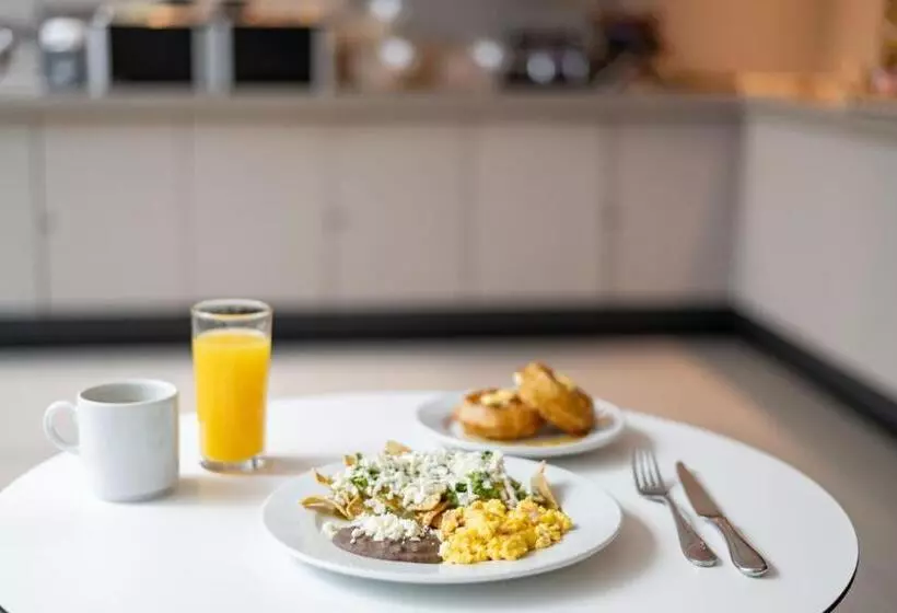 هتل City Express Suites By Marriott Ciudad De México Anzures