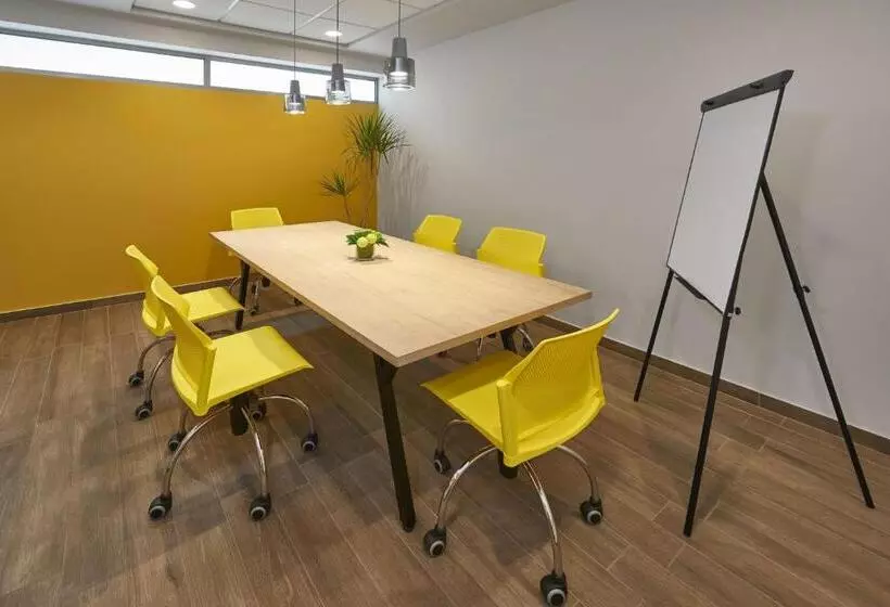 هتل City Express Suites By Marriott Ciudad De México Anzures