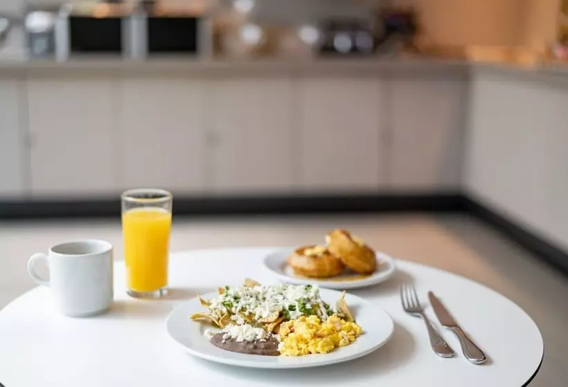 هتل City Express Suites By Marriott Ciudad De México Anzures