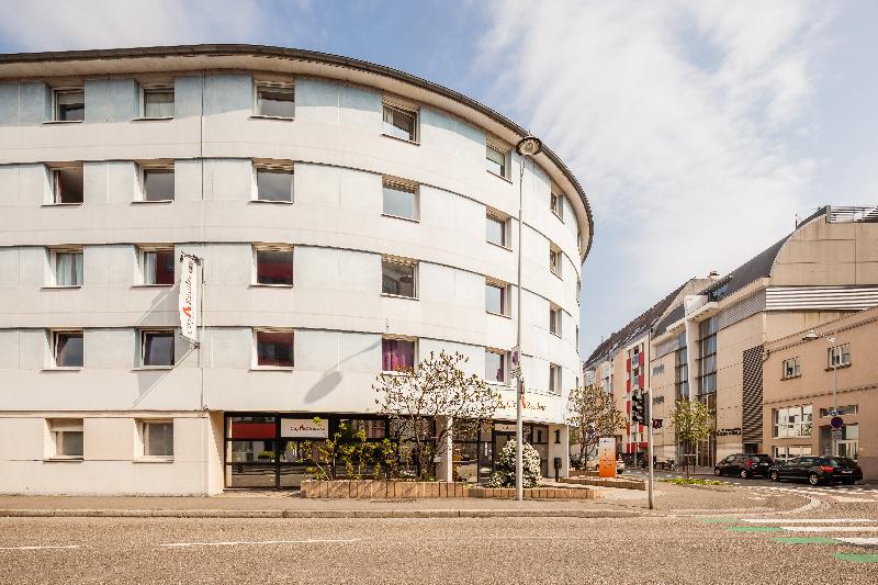 בית מלון כפרי City Résidence Strasbourg Centre