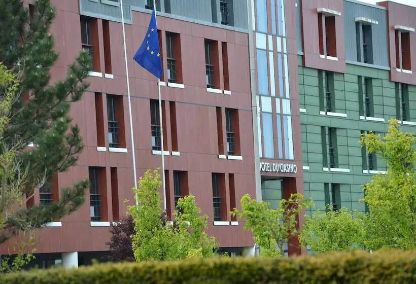 Отель Du Casino