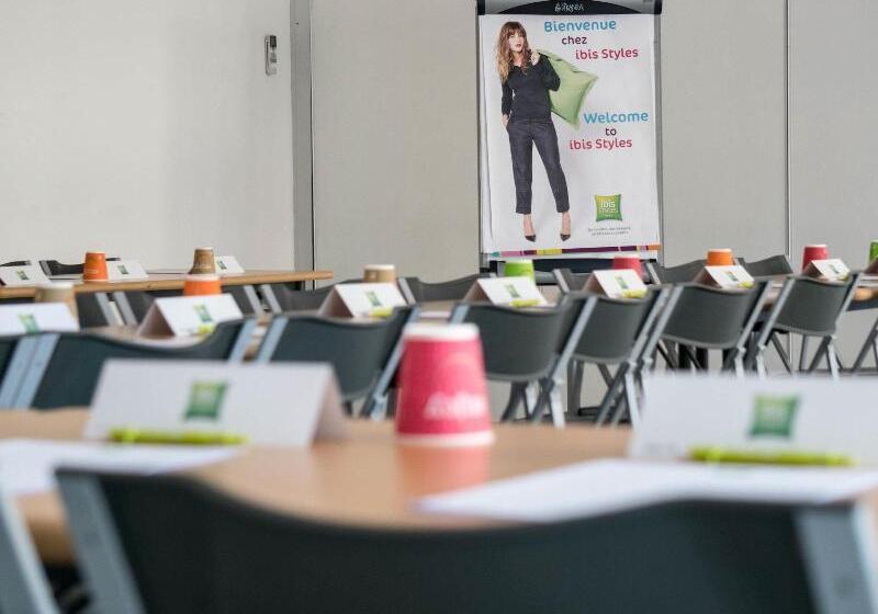 Hotel Ibis Styles Perpignan Canet En Roussillon