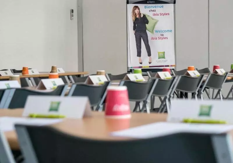 Hotel Ibis Styles Perpignan Canet En Roussillon