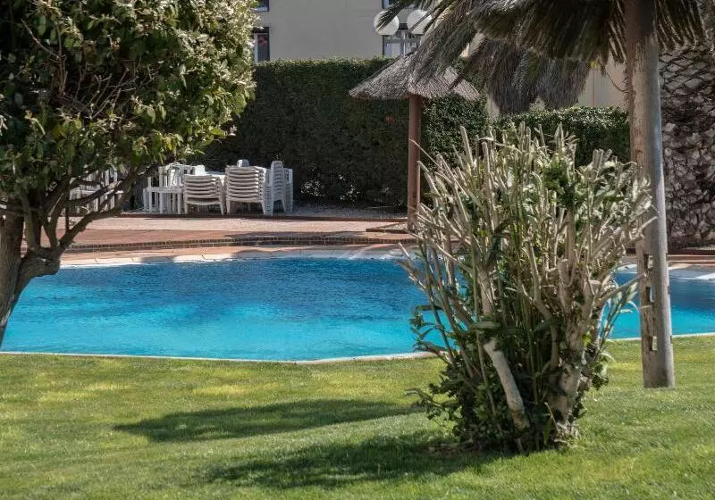 Hotel Ibis Styles Perpignan Canet En Roussillon