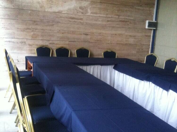 בית מלון כפרי Ionion Star