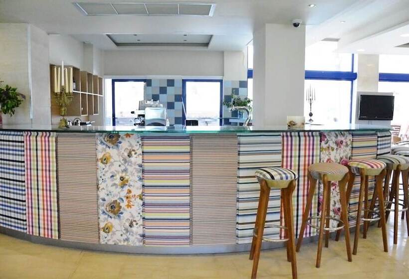 בית מלון כפרי Ionion Star