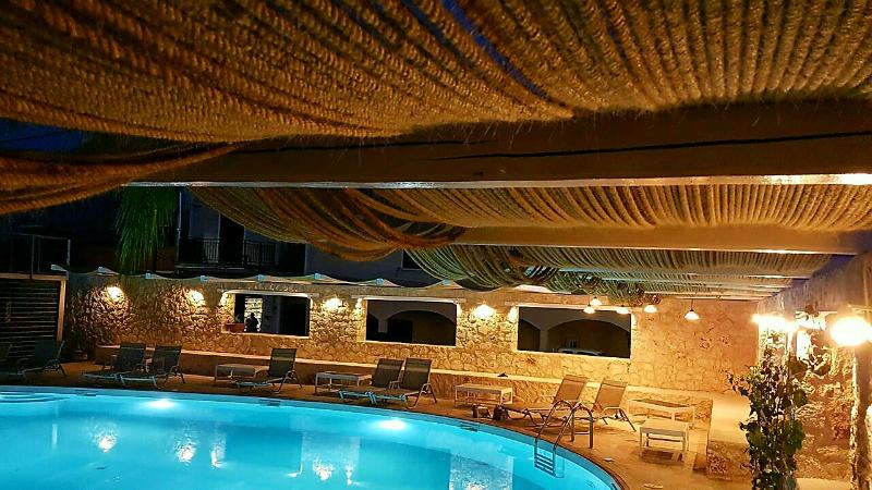 בית מלון כפרי Ionion Star