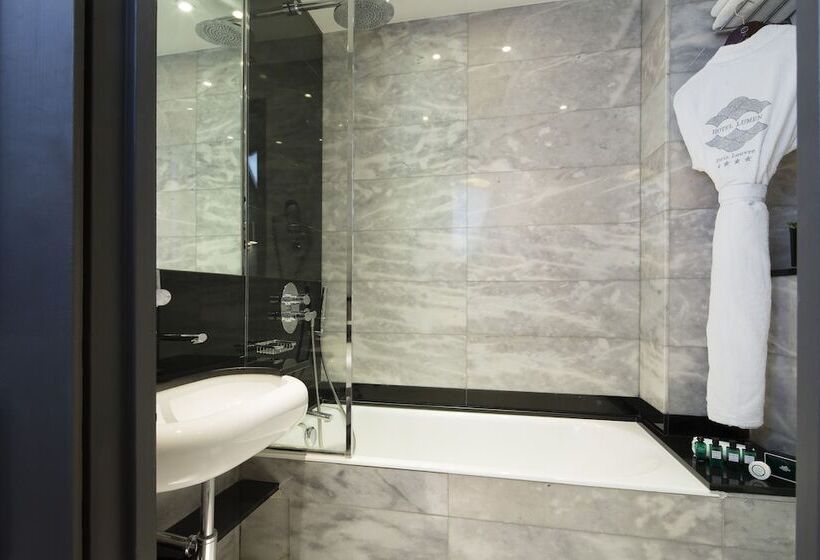 ホテル Lumen Paris Louvre