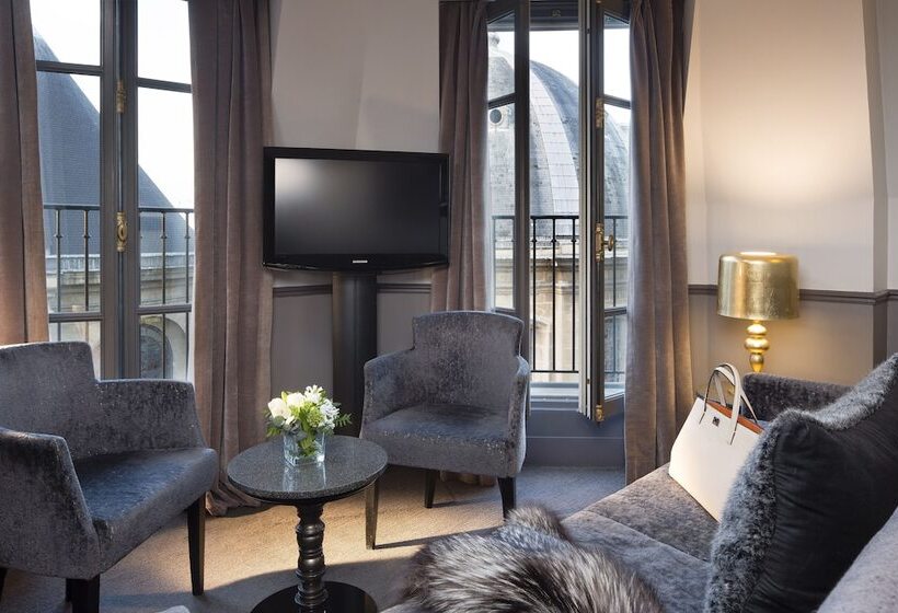 ホテル Lumen Paris Louvre