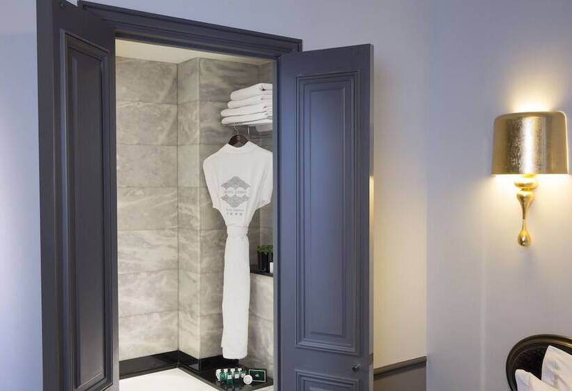 ホテル Lumen Paris Louvre