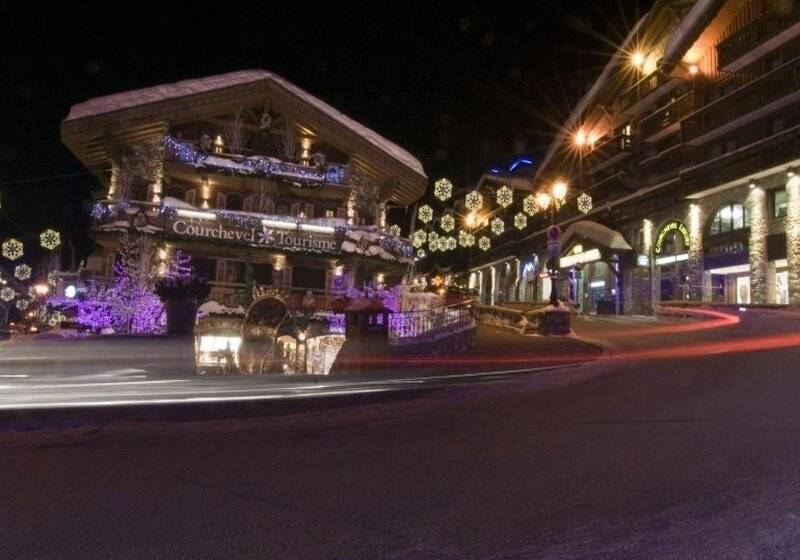 ホテル Madame Vacances   Hôtel Courchevel Olympic