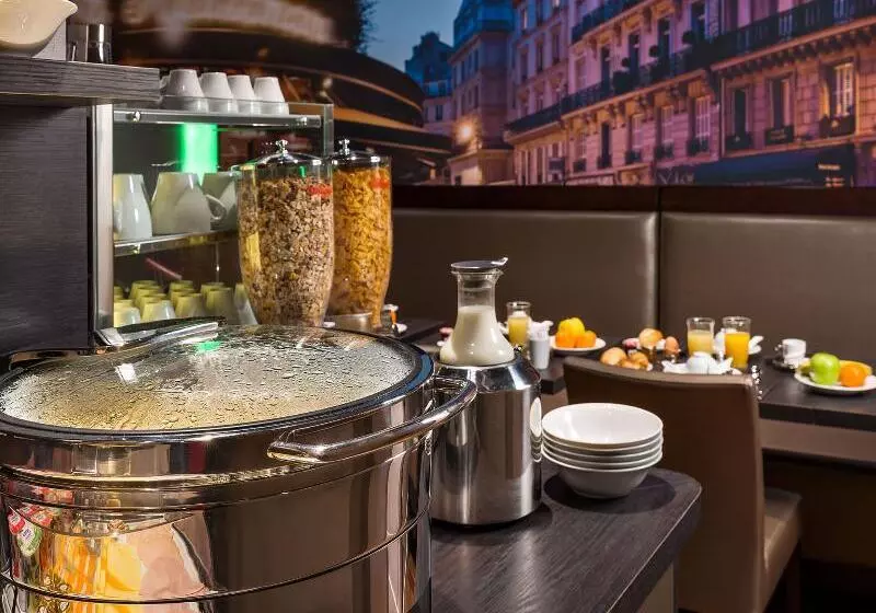 Midnight Hotel Paris