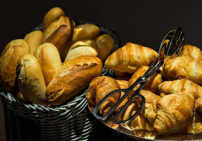 Midnight Hotel Paris