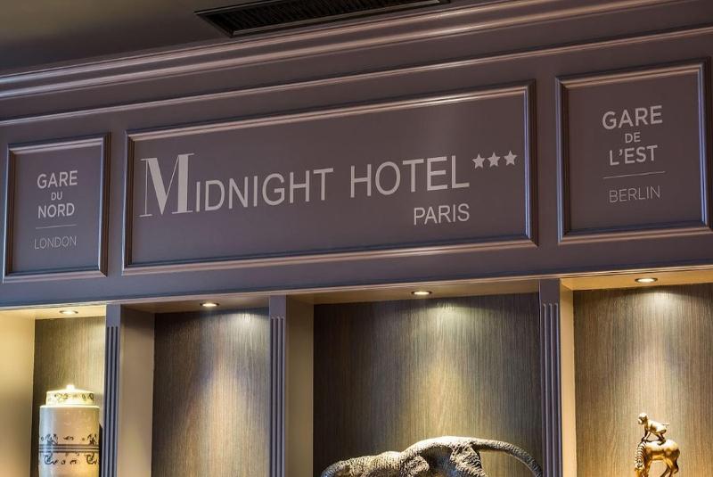 Midnight Hotel Paris