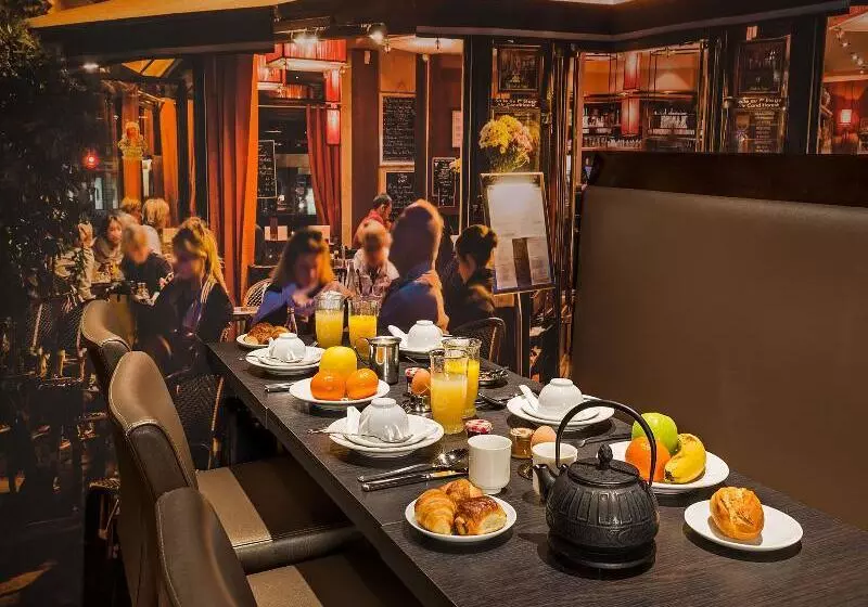 Midnight Hotel Paris