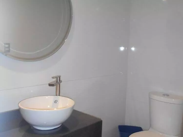 فندق Puente Real