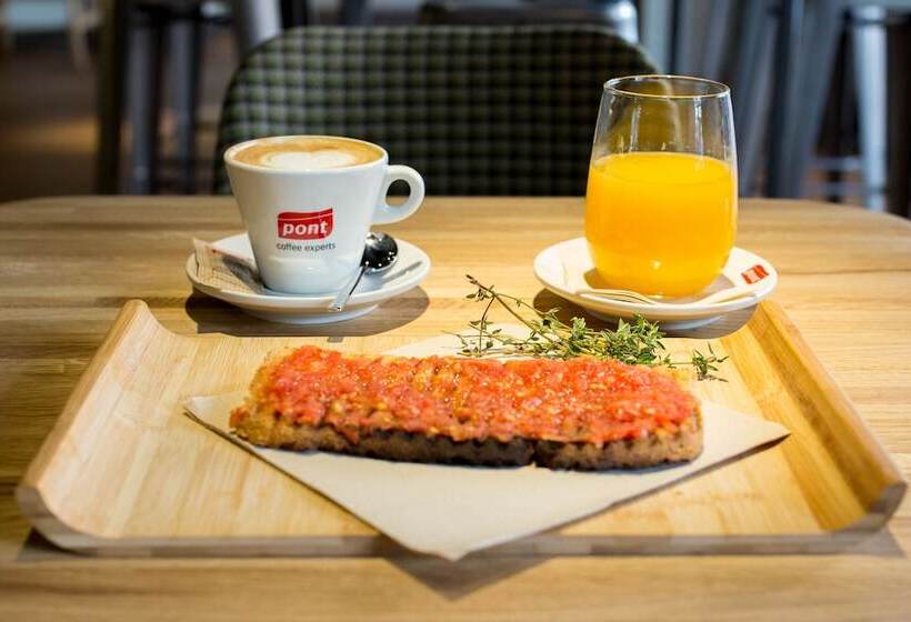 هتل Rooms Ciencias