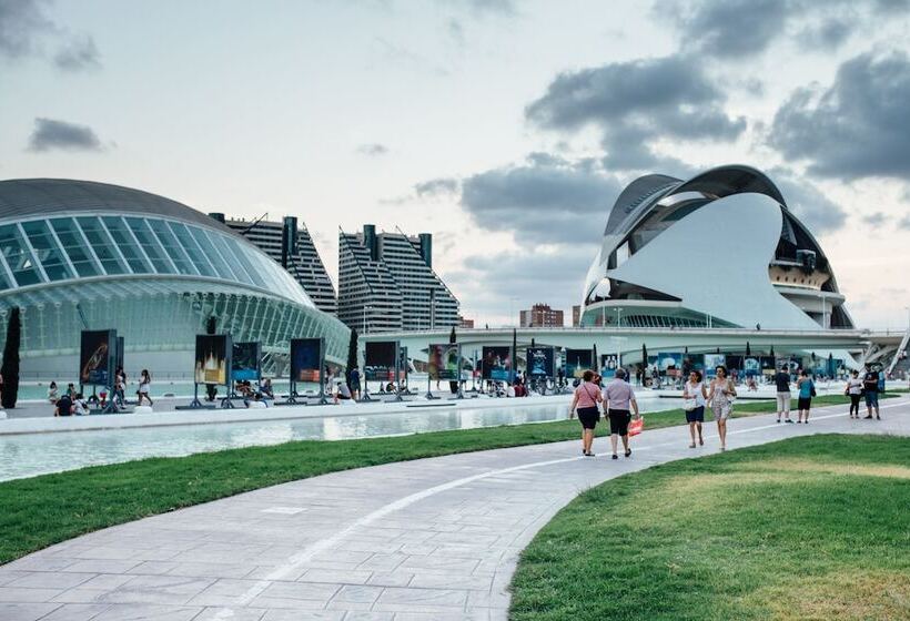 هتل Rooms Ciencias