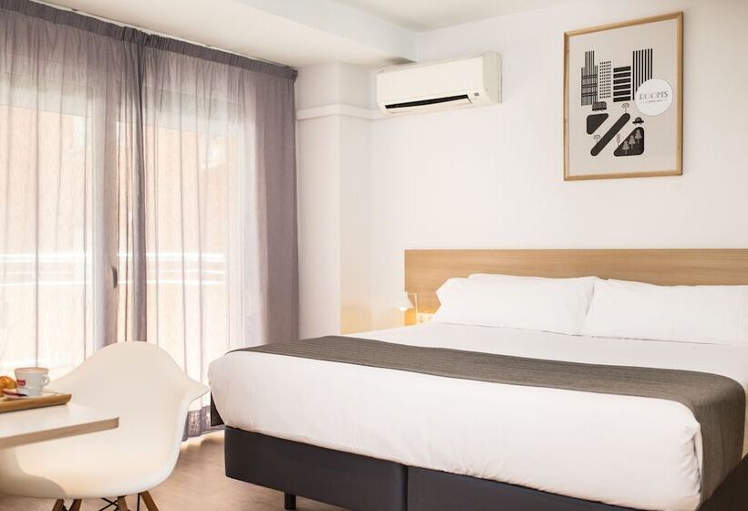 هتل Rooms Ciencias