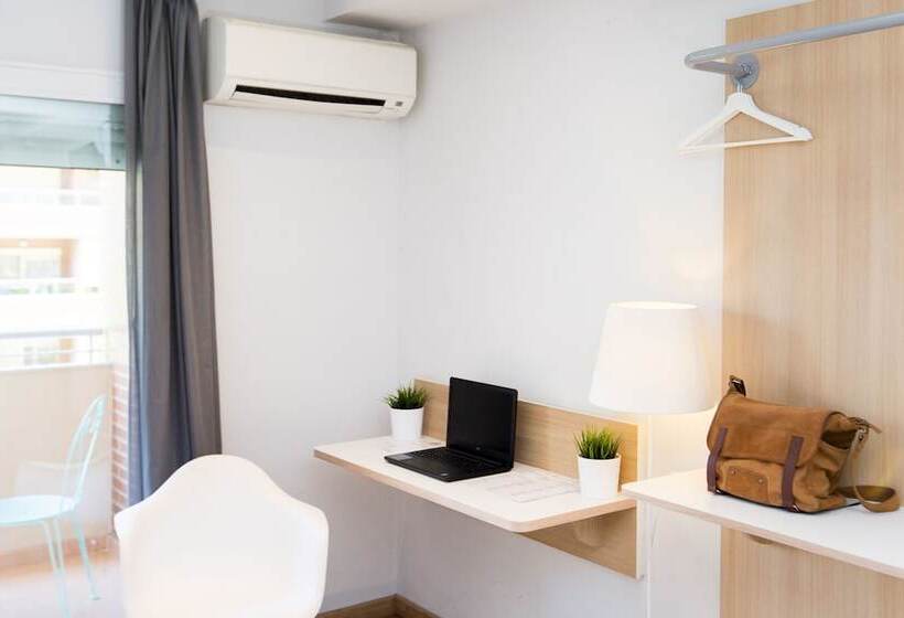 هتل Rooms Ciencias