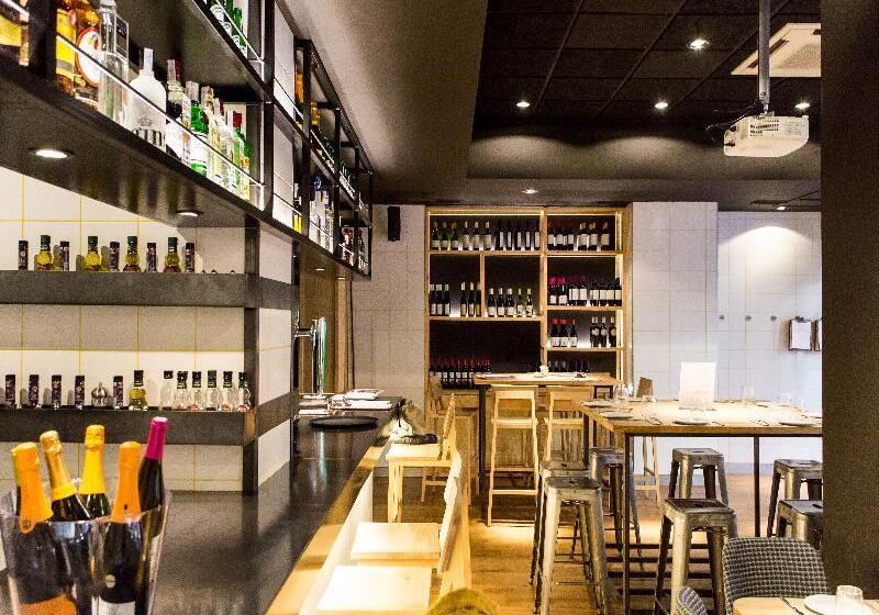 هتل Rooms Ciencias